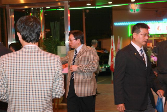 1112U_33.jpg
