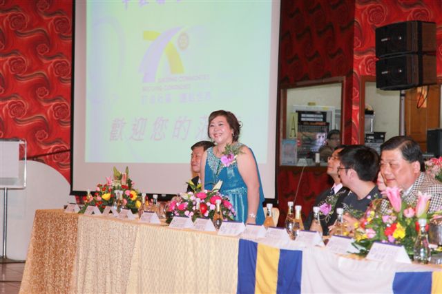 1112U_201.jpg