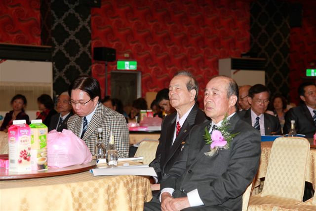 1112U_230.jpg