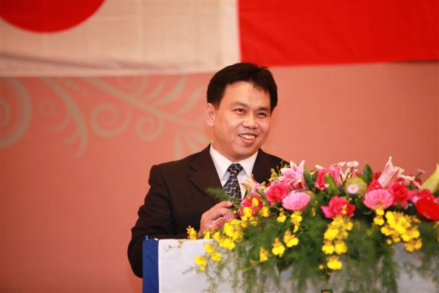5LuE204.jpg