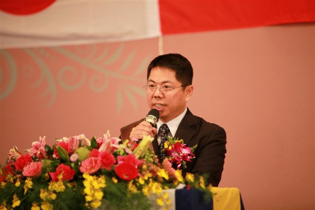 5LuE263.jpg