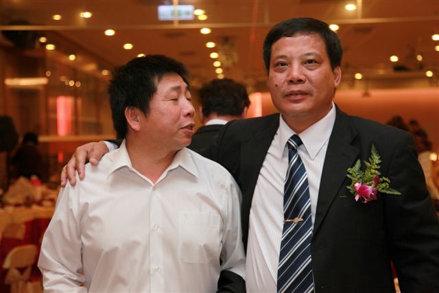5LuE503.jpg