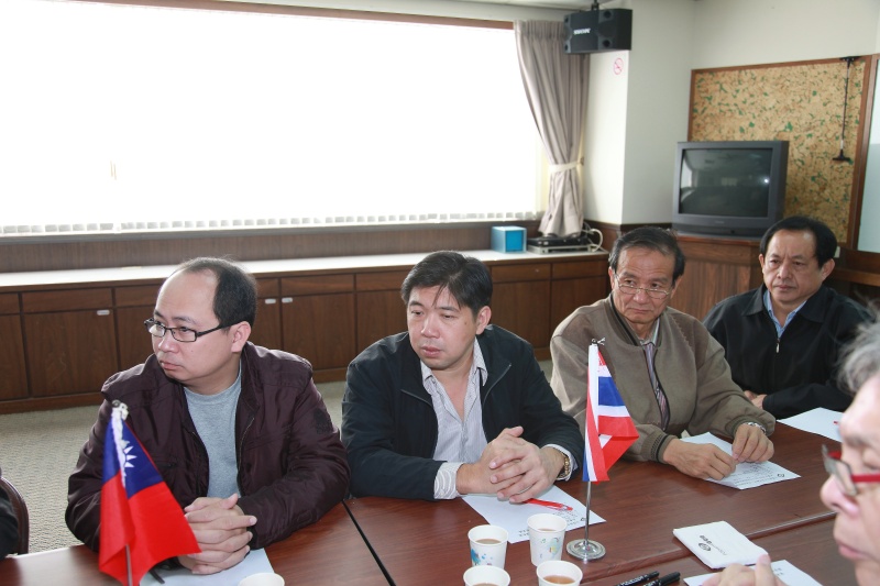 INTL019.jpg