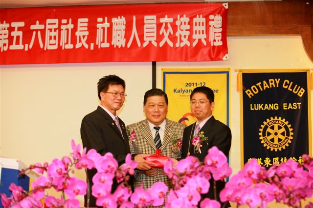 LuE183.jpg