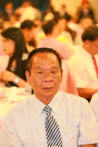 LuE220.jpg