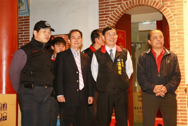 Lantern230.jpg