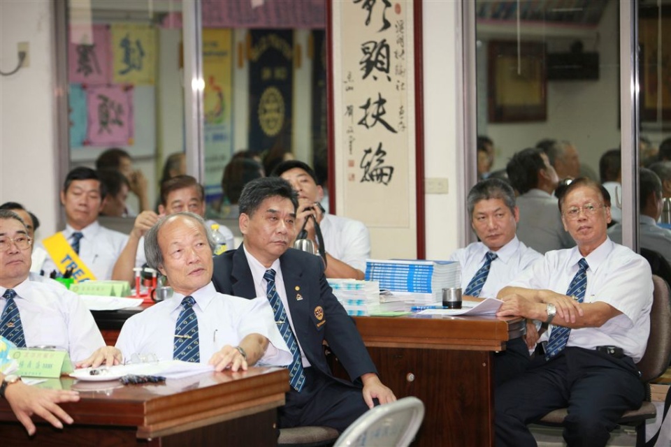 SiHu215.jpg