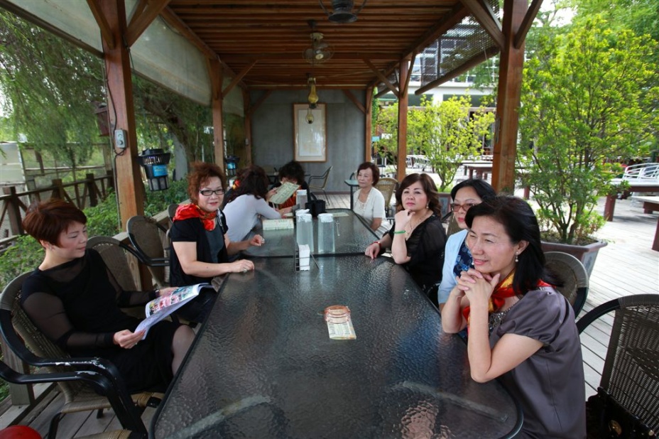 EV06.jpg