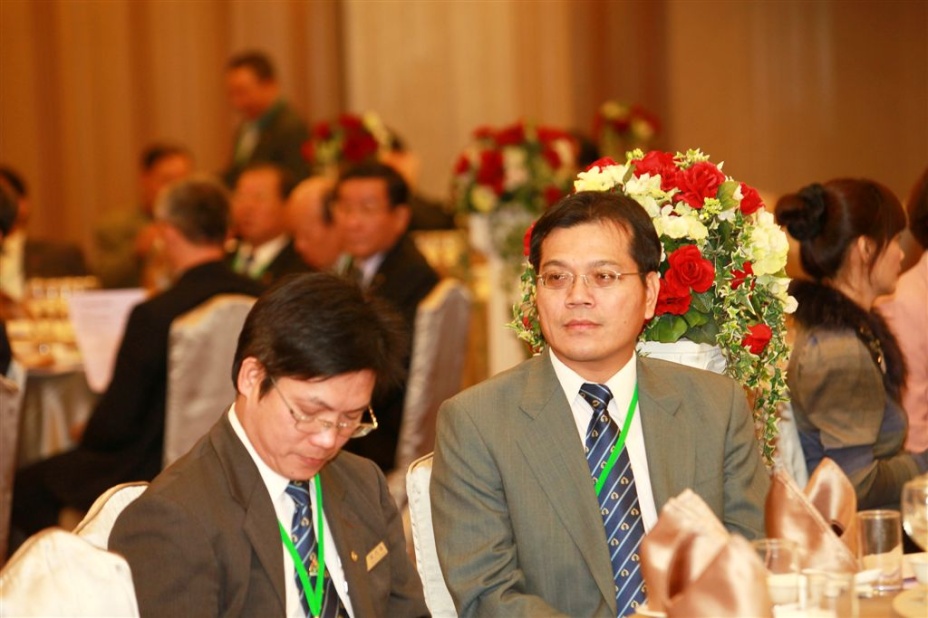 YL102.jpg