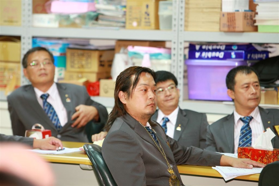 R143.jpg