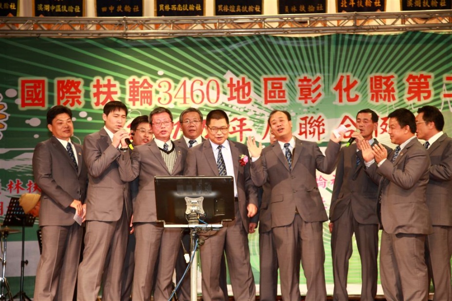 2U679.jpg