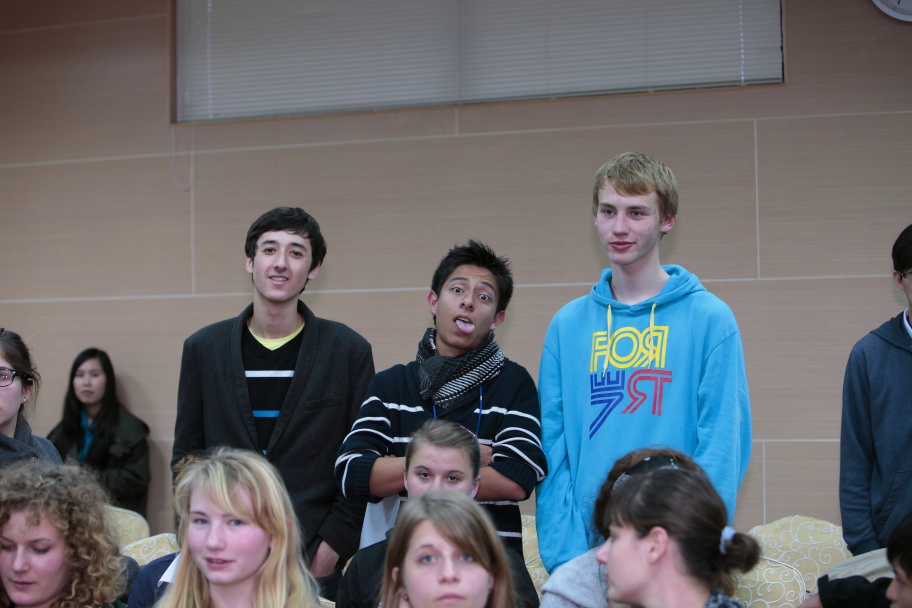 RYLA189.jpg