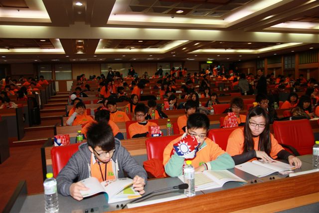 RYLA28.jpg