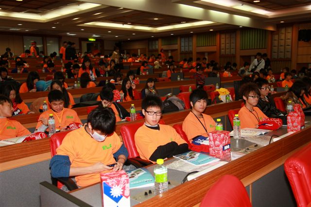 RYLA40.jpg
