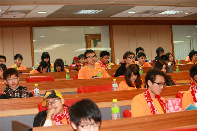 RYLA132.jpg