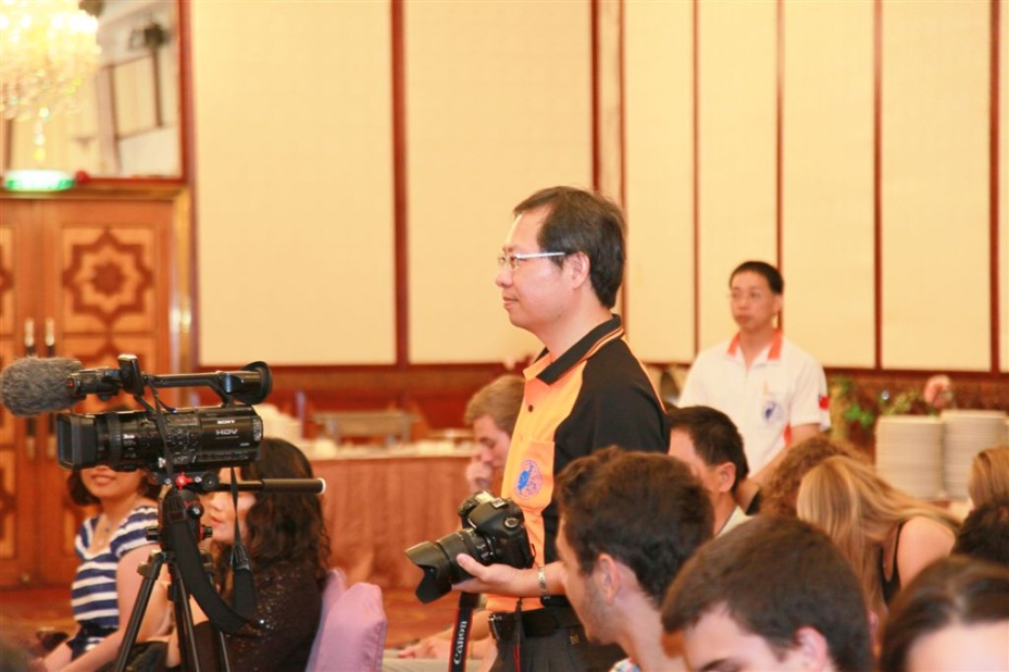 Yi28.jpg