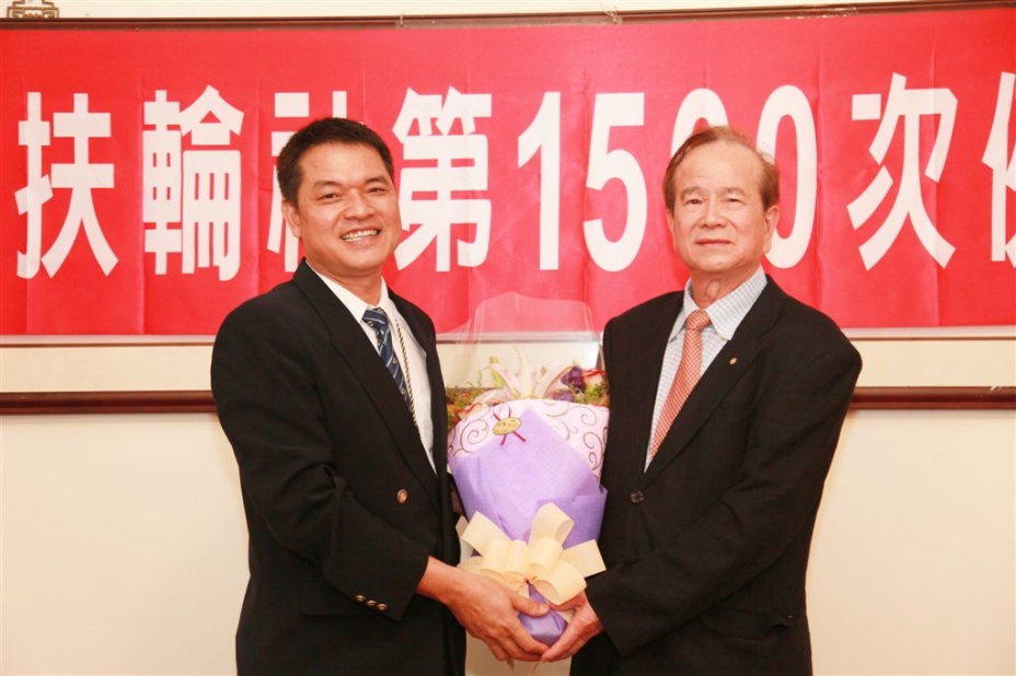 L1500_32.jpg