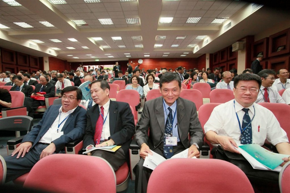 dm038.jpg