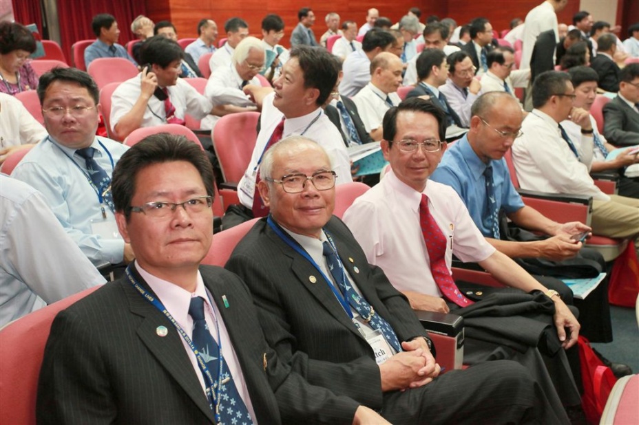 dm053.jpg