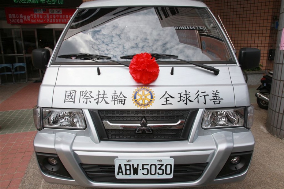 m016.jpg