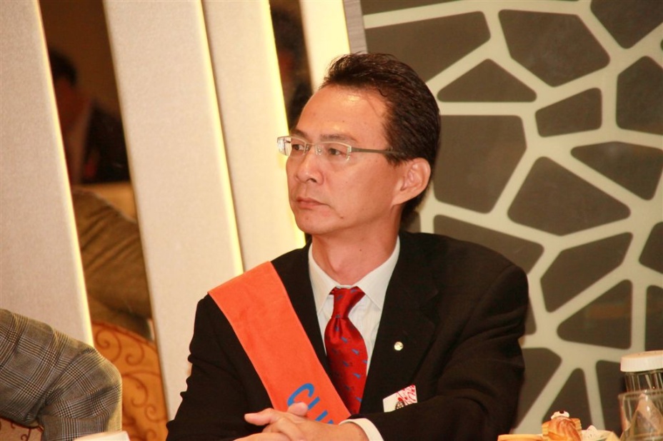 d049.jpg