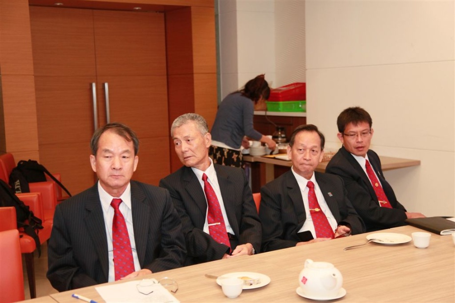 t012.jpg