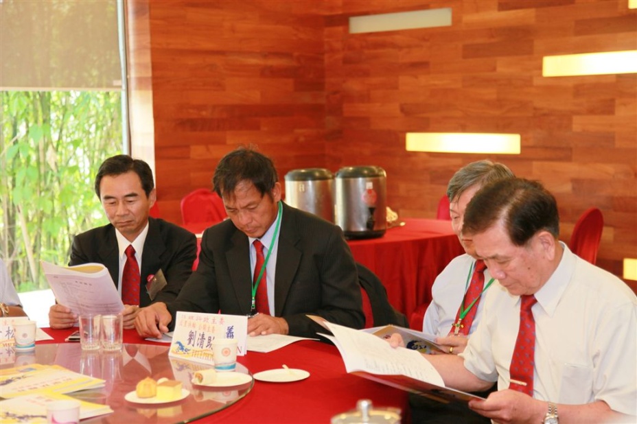 t079.jpg