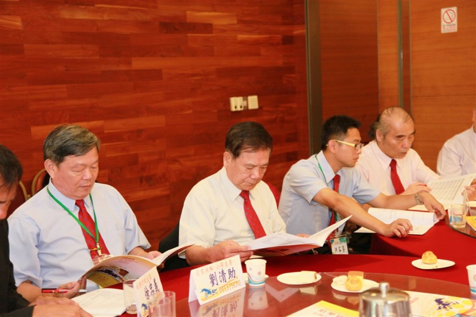 t082.jpg