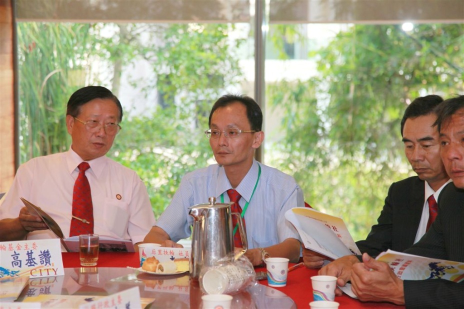 t089.jpg