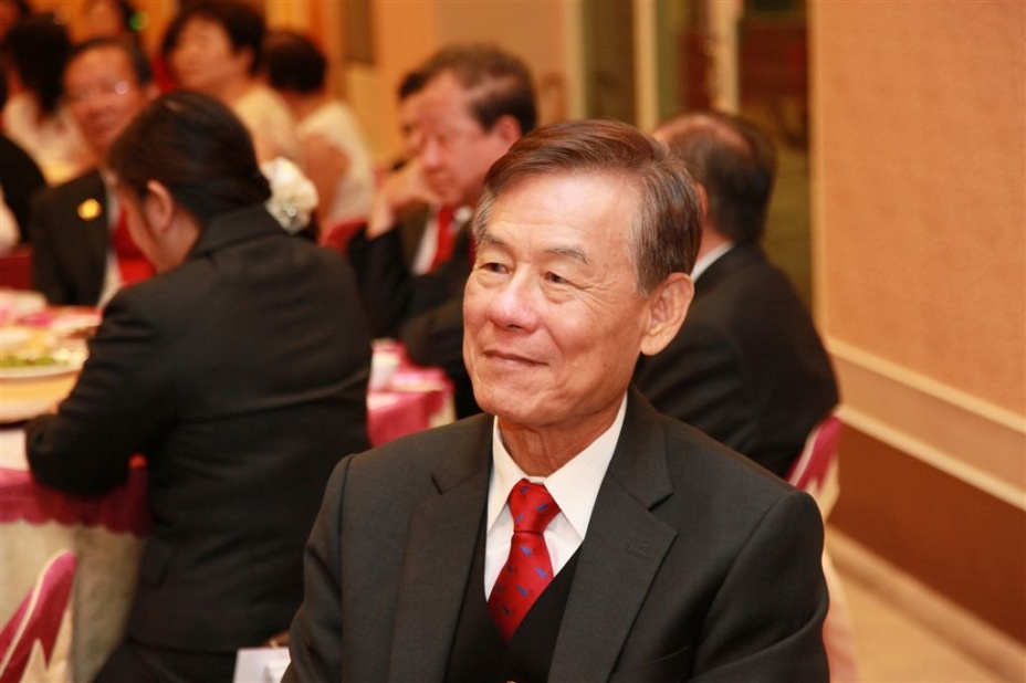 lk200.jpg