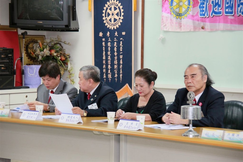 r102.jpg