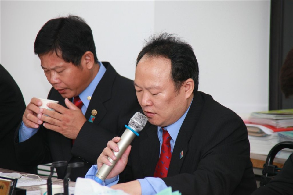 s028.jpg