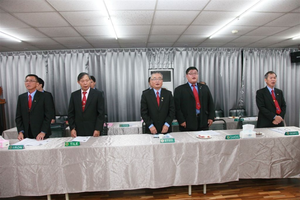 s054.jpg