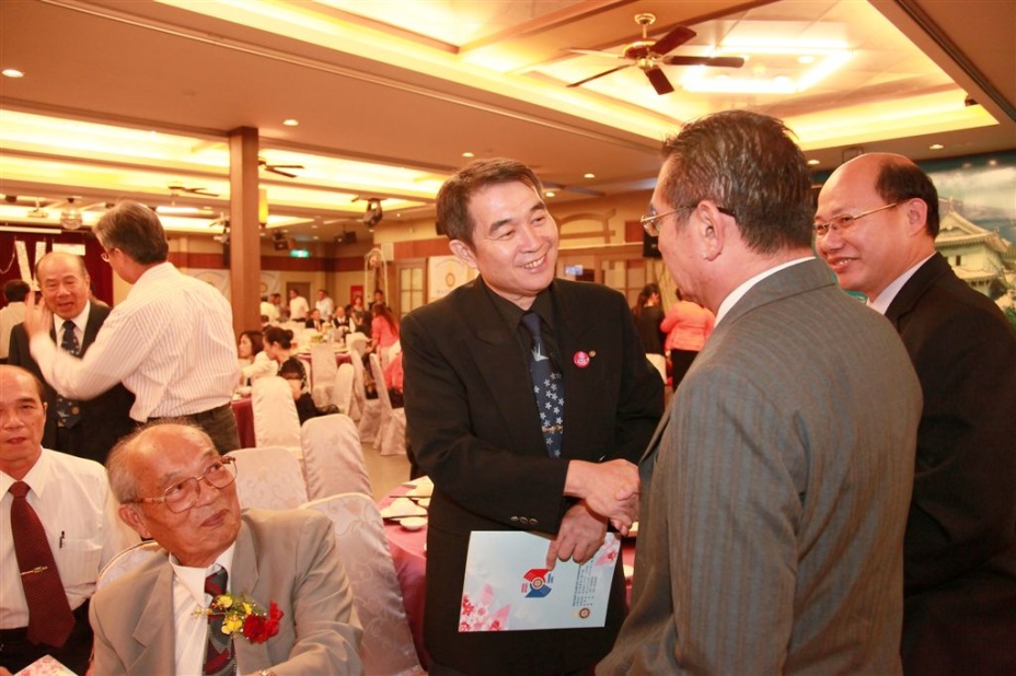 r182.jpg
