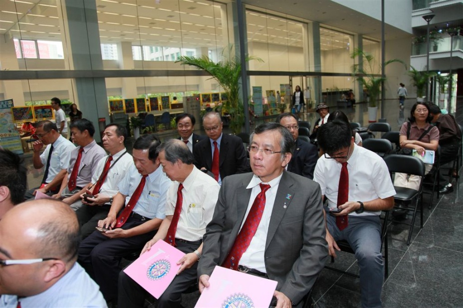 b065.jpg