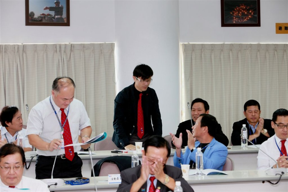 y114.jpg
