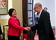 p8827.jpg
