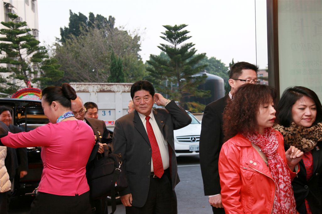 c033.jpg