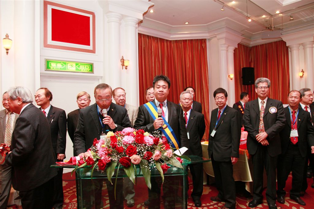 n050.jpg