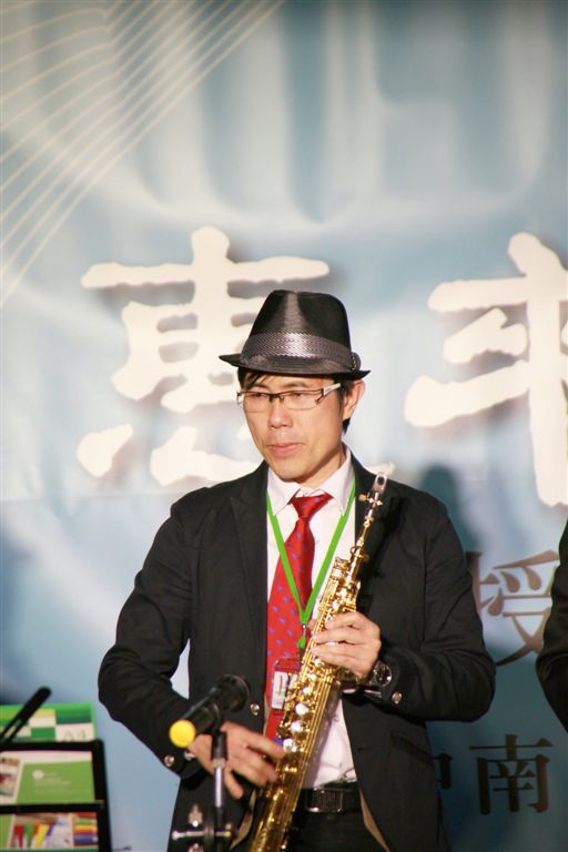 h319.jpg