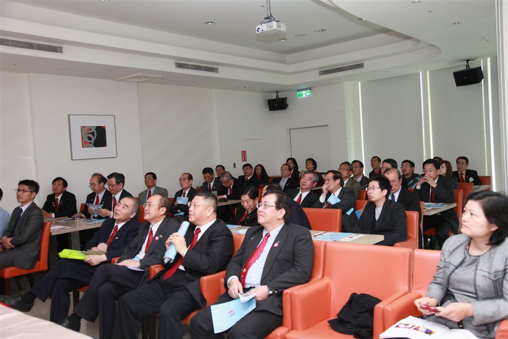 g151.jpg