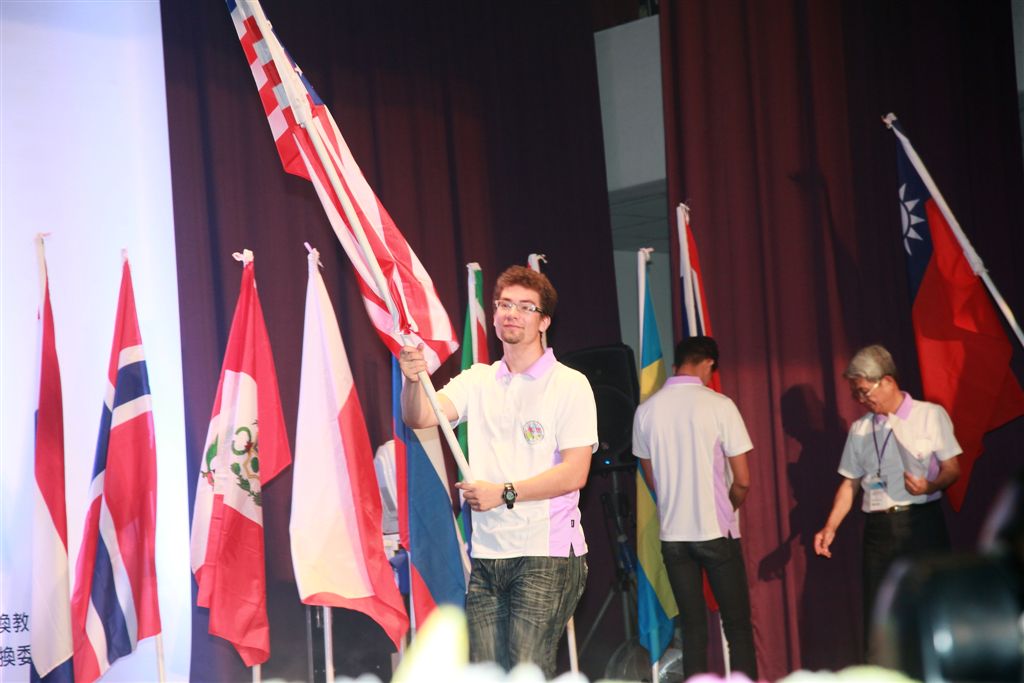 y216.jpg