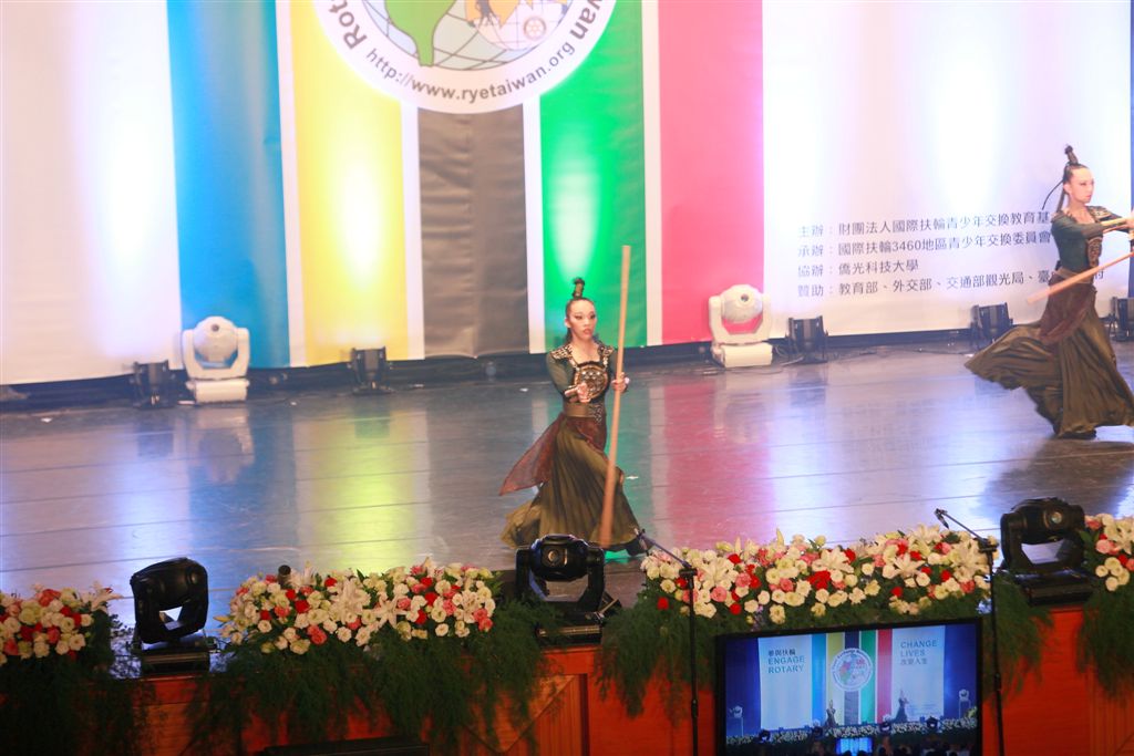 y805.jpg
