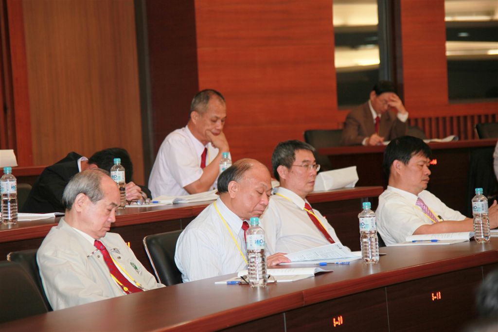 g010.jpg