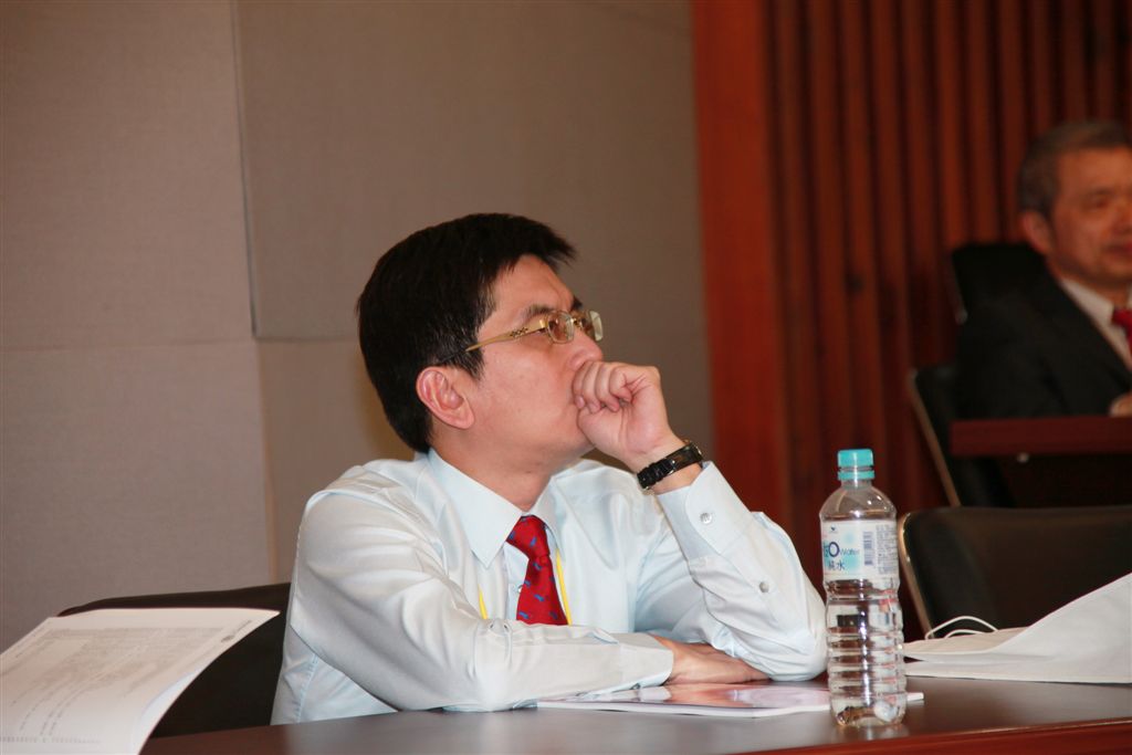 g012.jpg