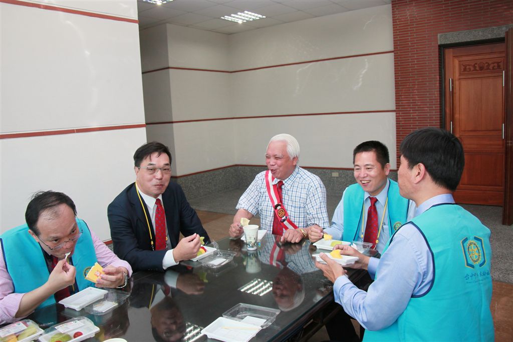 g108.jpg