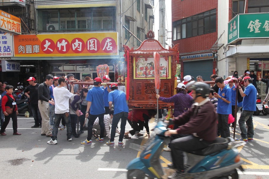 R236.jpg